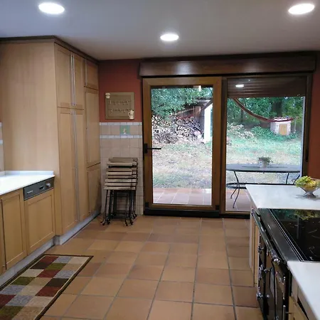 Casa De Cimadevila Santiso